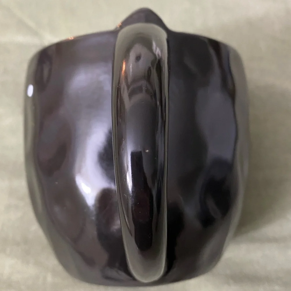 Black cat coffee tea mug Oversize 18 oz hammered textured surface tiny ears UBM
